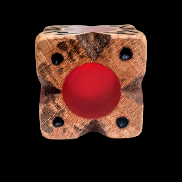 Le Dé d'Hircus - Rouge – Image 3