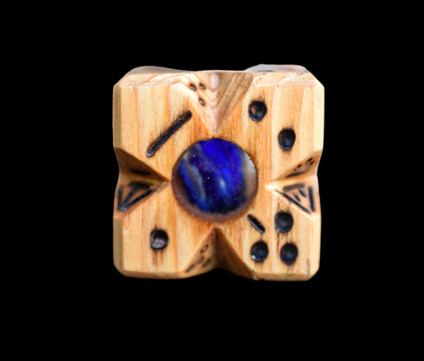 Le Dé d'Hircus - Éclat Bleu – Image 3