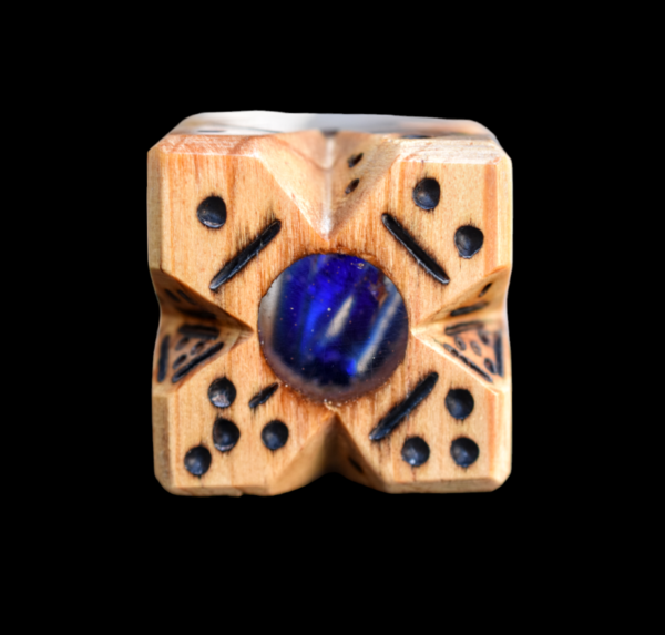 Le Dé d'Hircus - Éclat Bleu – Image 4